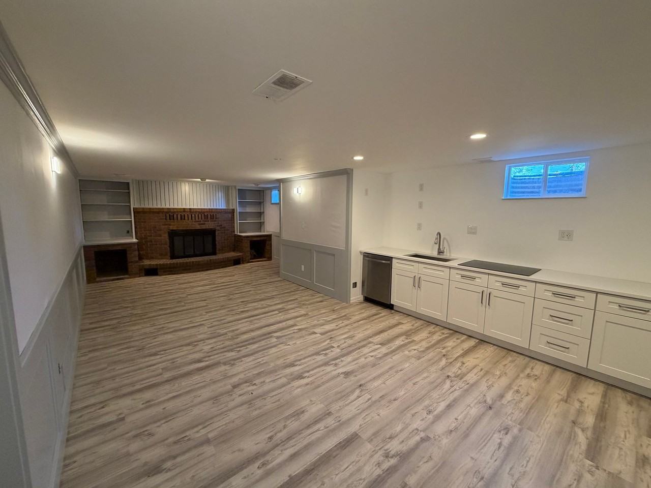 235 Coral Way - Photo 7 of 8