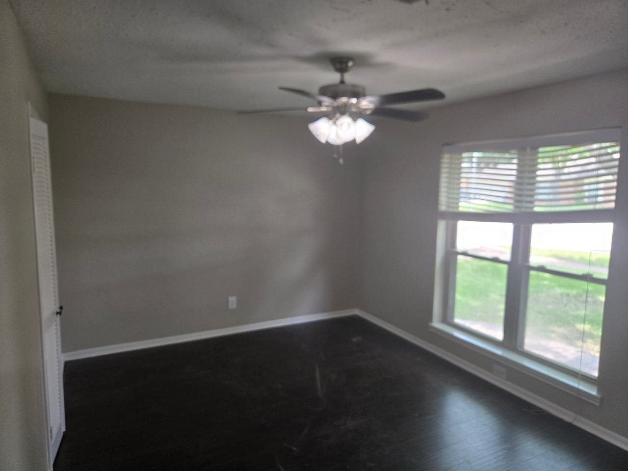 3002 Jenny Dr - Photo 3 of 20