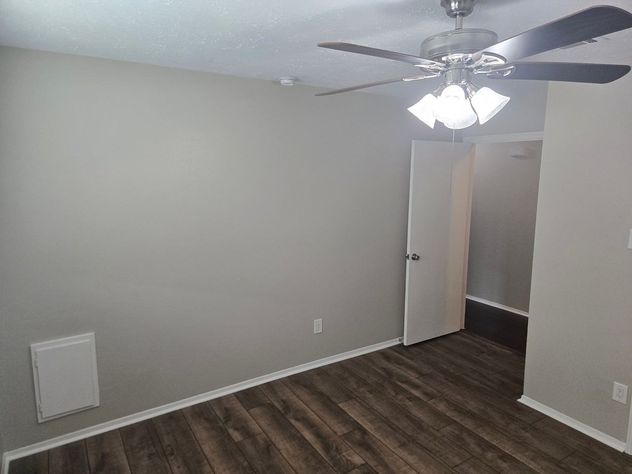3002 Jenny Dr - Photo 6 of 20