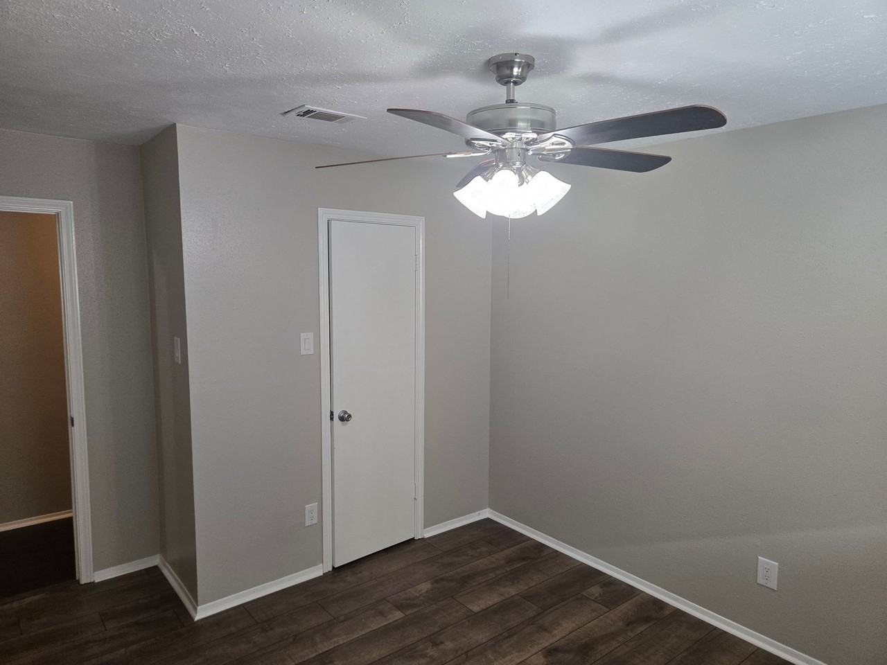 3002 Jenny Dr - Photo 7 of 20