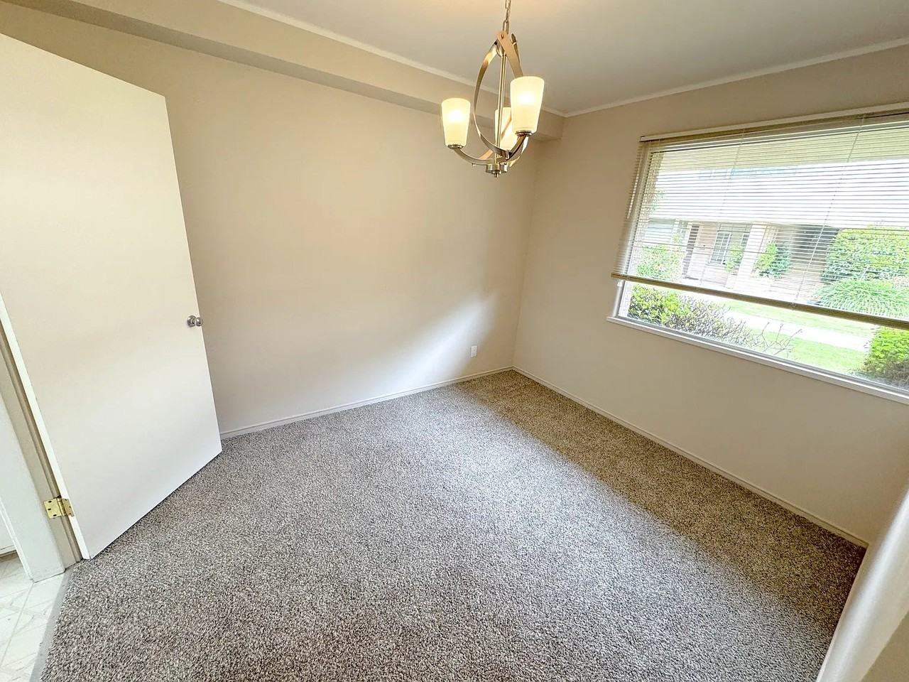 24 Baytree Way #6 - Photo 5 of 8