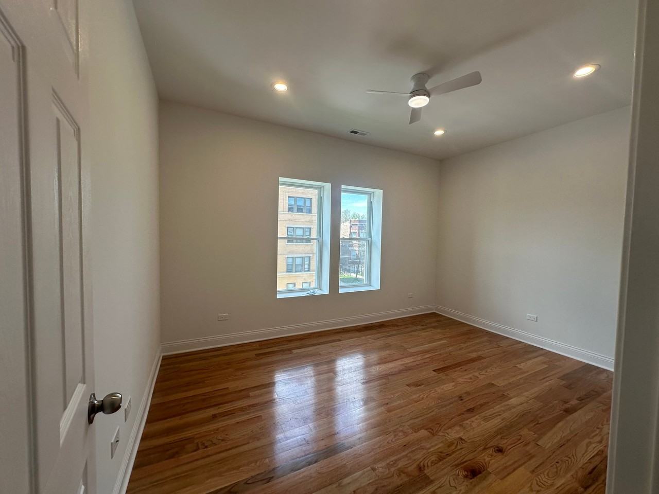 5678 W Washington Blvd #3 - Photo 5 of 8