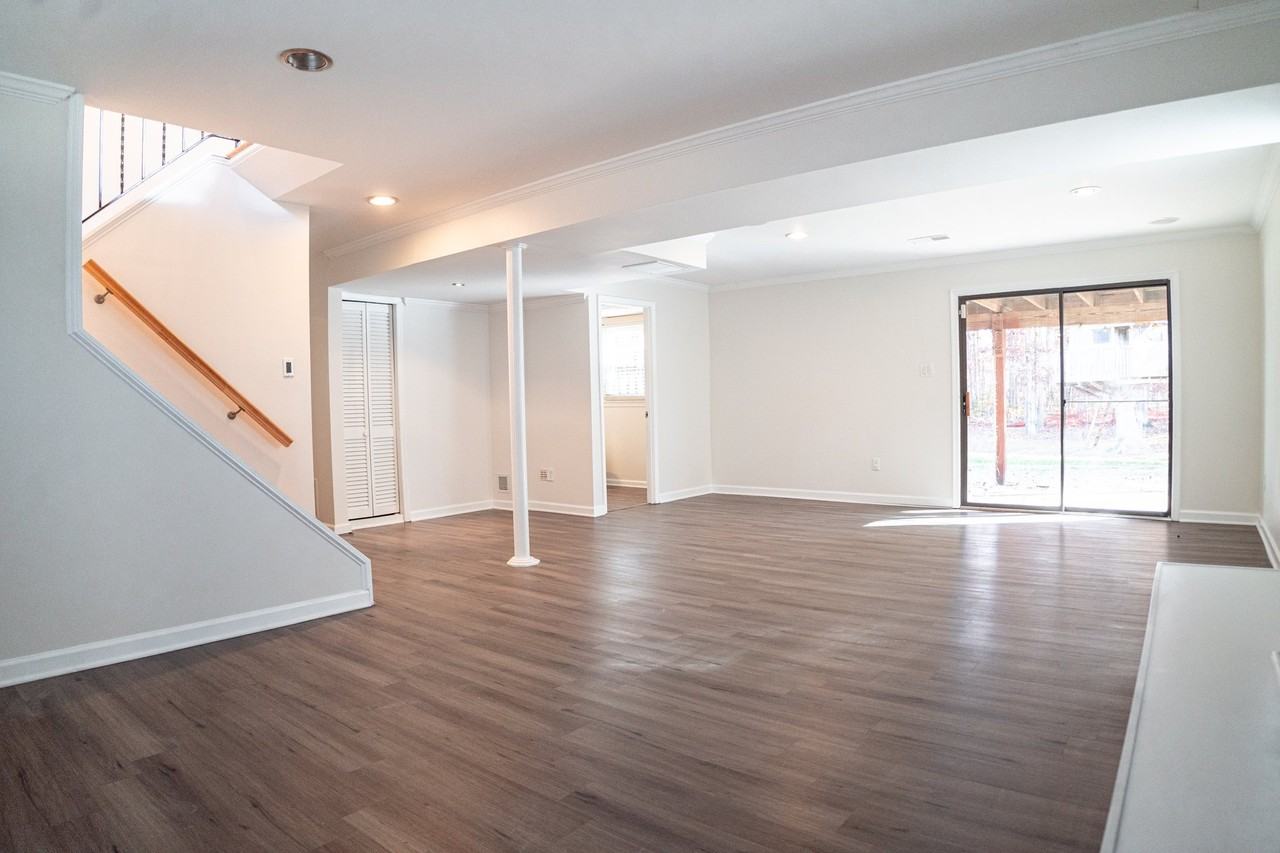 13227 Sturbridge Rd - Photo 4 of 18