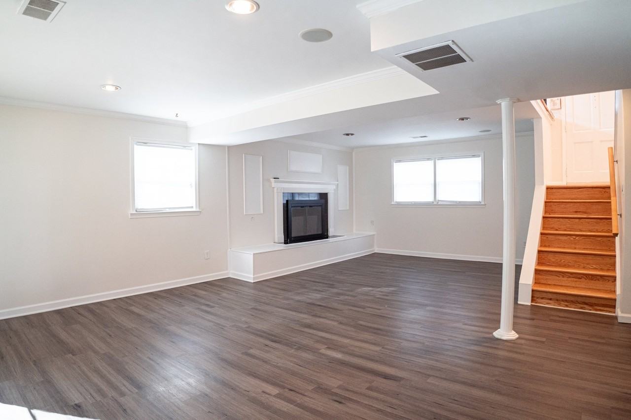 13227 Sturbridge Rd - Photo 6 of 18