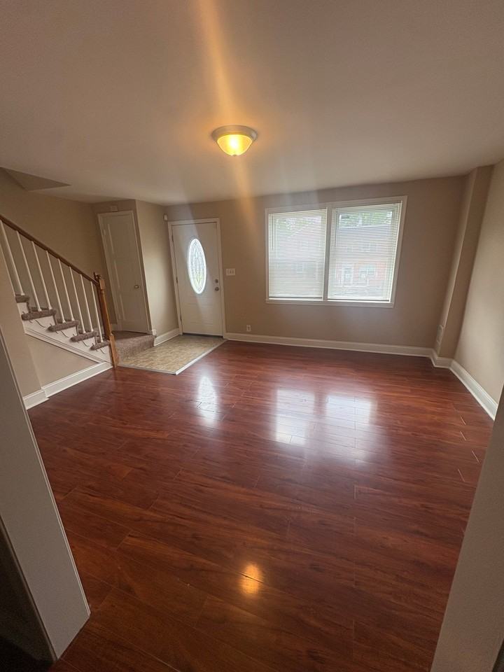 445 Random Rd - Photo 3 of 16