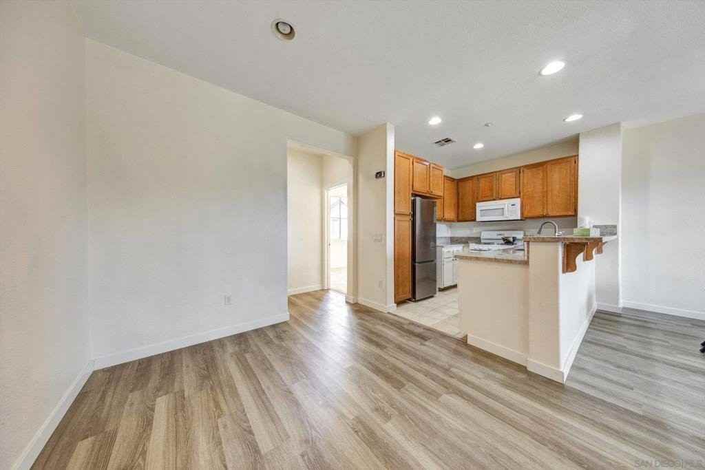 1583 Sumac Pl - Photo 5 of 16