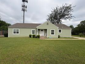 1618 Bruce Dr - Photo 1 of 1