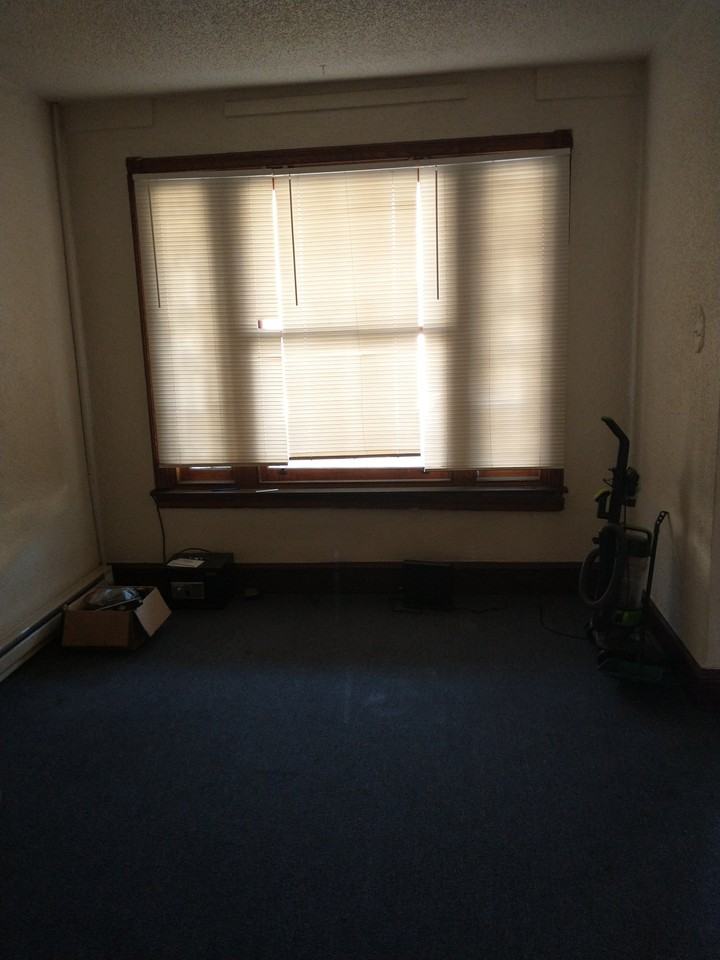 4246 N 6th St - Photo 3 of 3