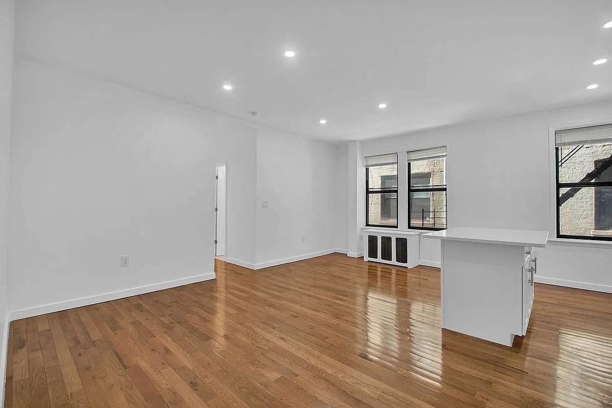 1494 Ocean Ave #1E - Photo 3 of 7