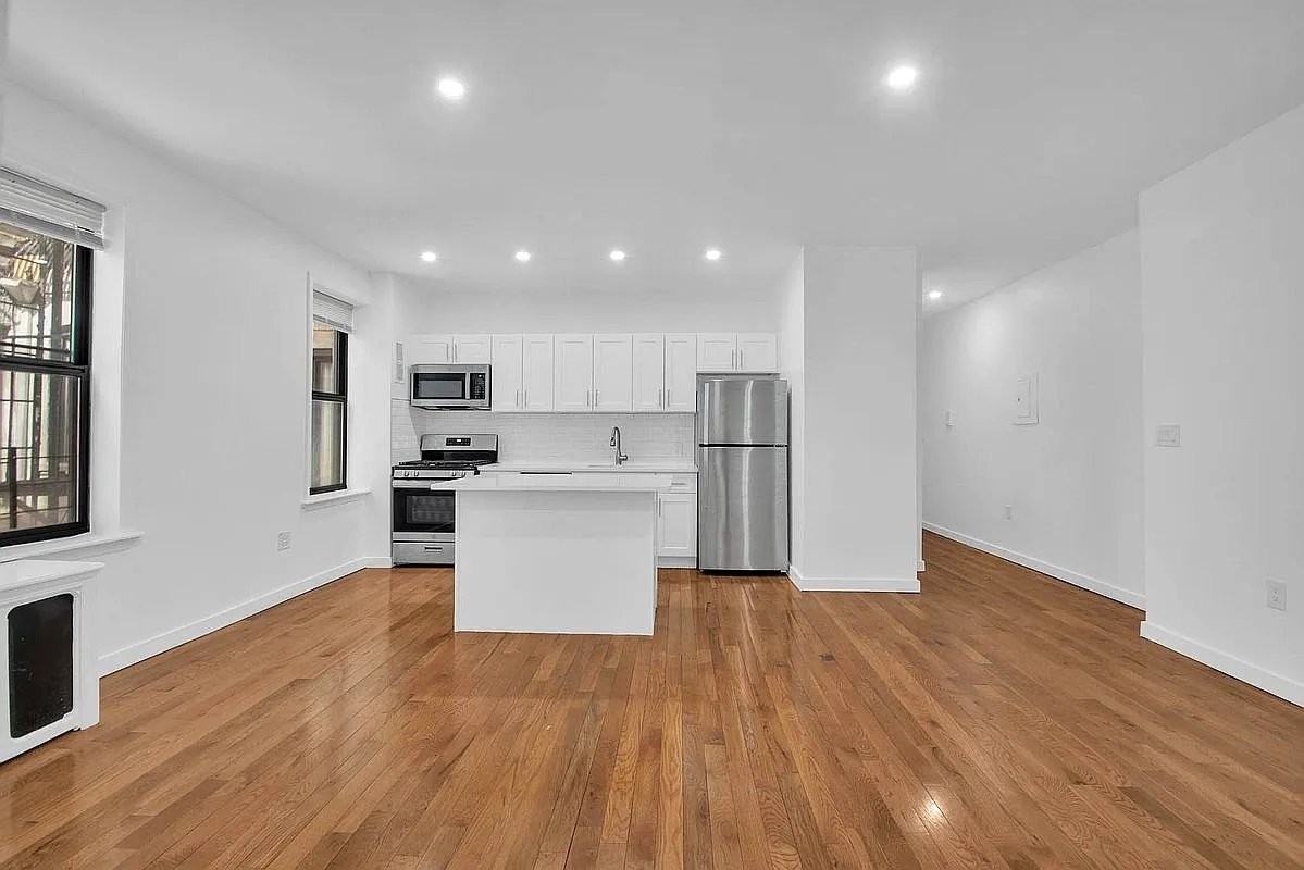 1494 Ocean Ave #1E - Photo 4 of 7