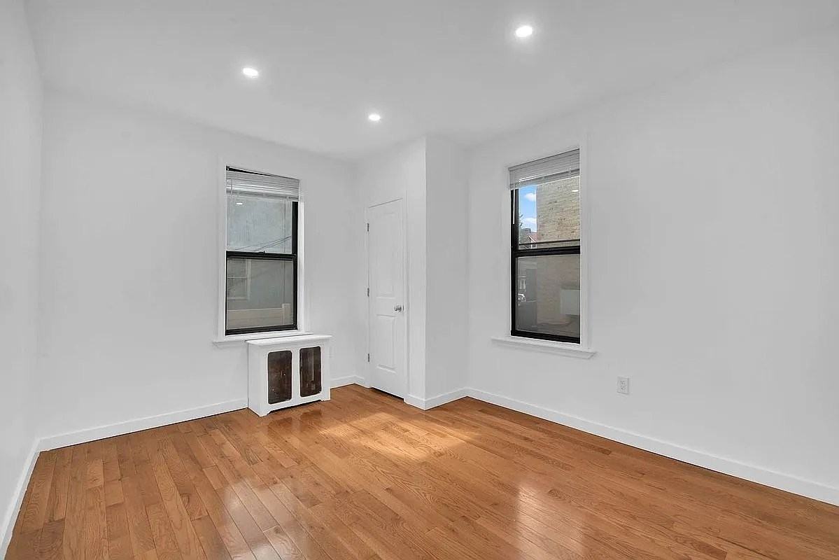 1494 Ocean Ave #1E - Photo 6 of 7