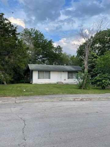 12614 Cisco Blvd - Photo 2 of 8