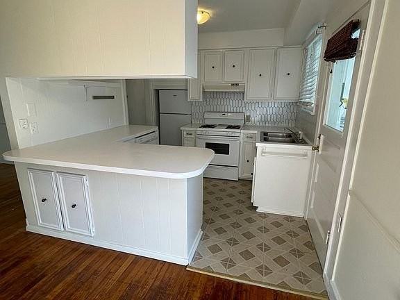 1826 Anglo St - Photo 5 of 10