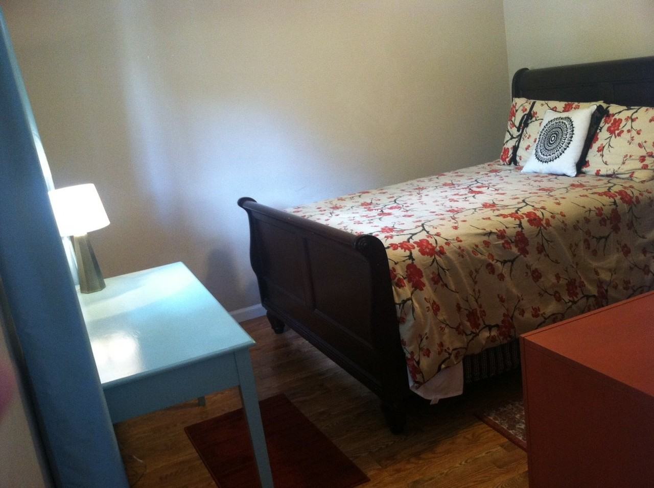 468 Highland St - Photo 3 of 8