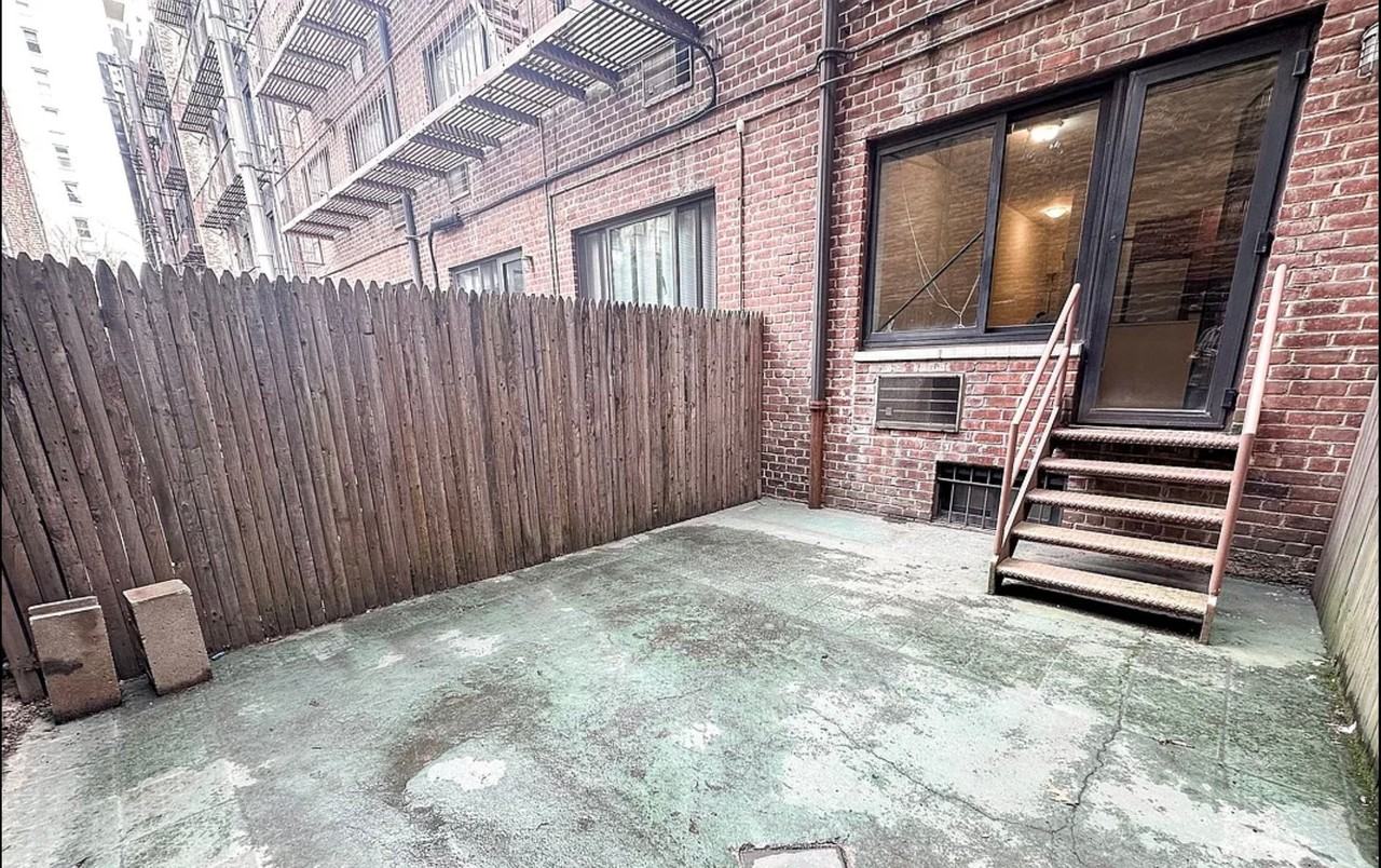 1661 York Ave #1L - Photo 6 of 6