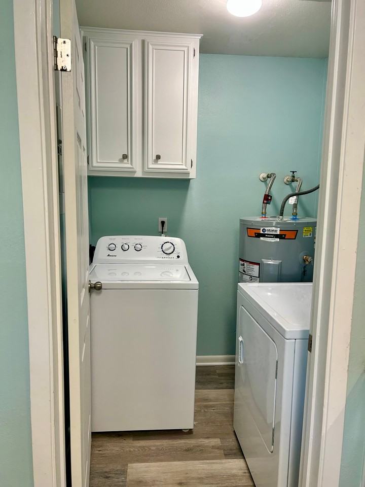 711 7th St #5 - Photo 4 of 10