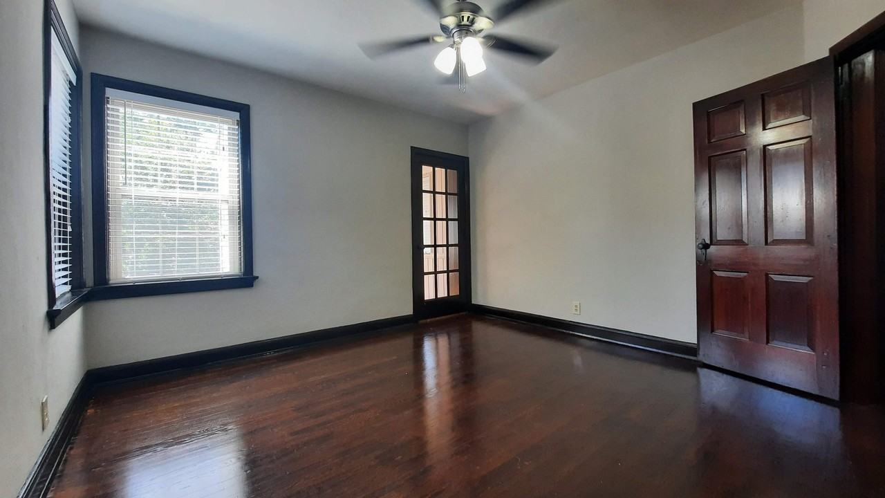 6362 Sutherland Ave #1stFL - Photo 7 of 11