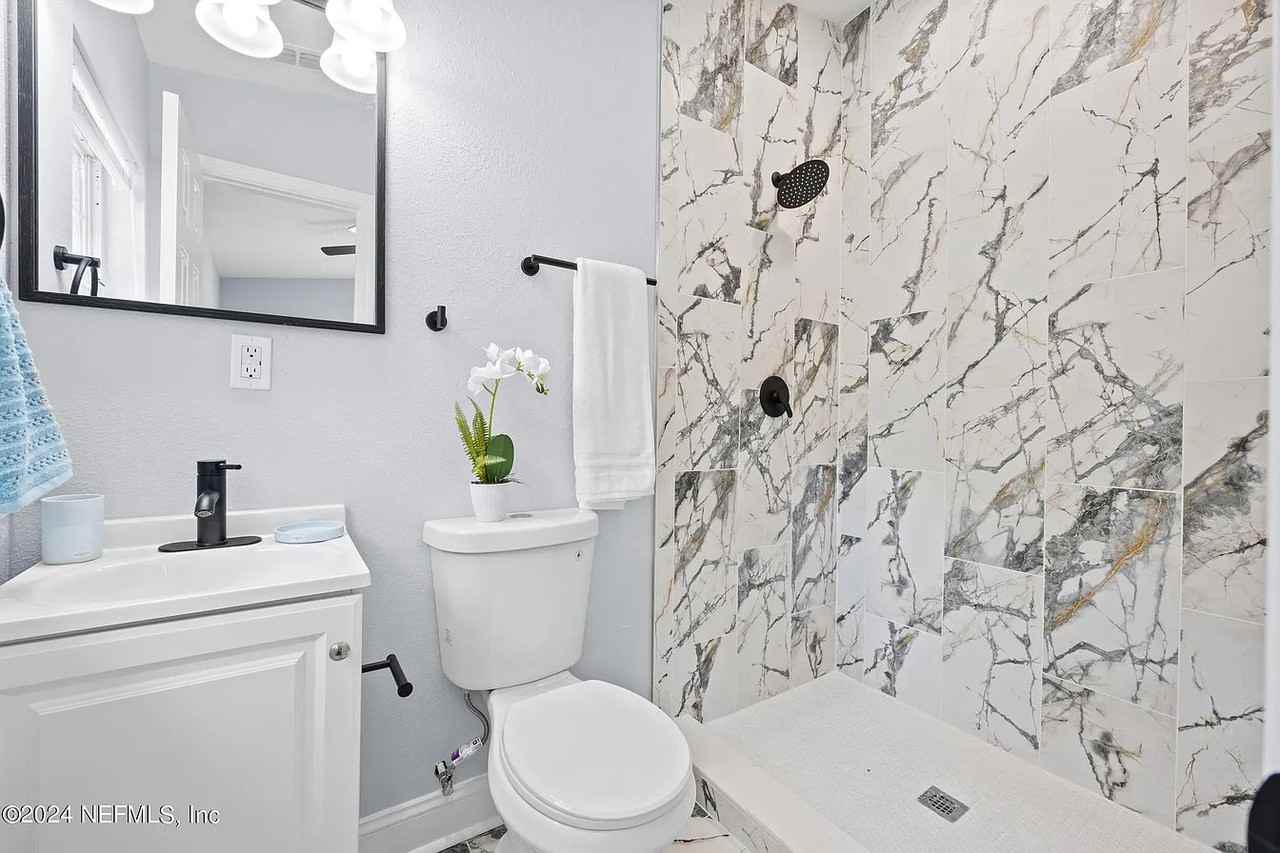 2482 Quail Ave - Photo 4 of 9