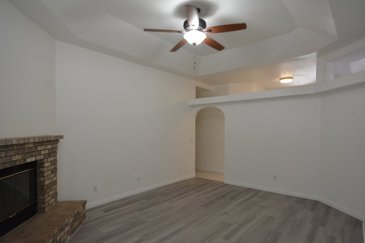 5115 Snowdrift Ct - Photo 7 of 18