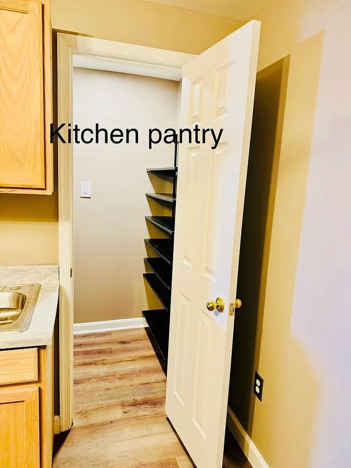 15719 London Pl #15719 - Photo 3 of 5