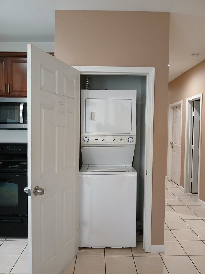 16685 Meadowcroft - Photo 4 of 7