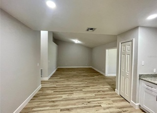 722 Lucaya Dr - Photo 2 of 16