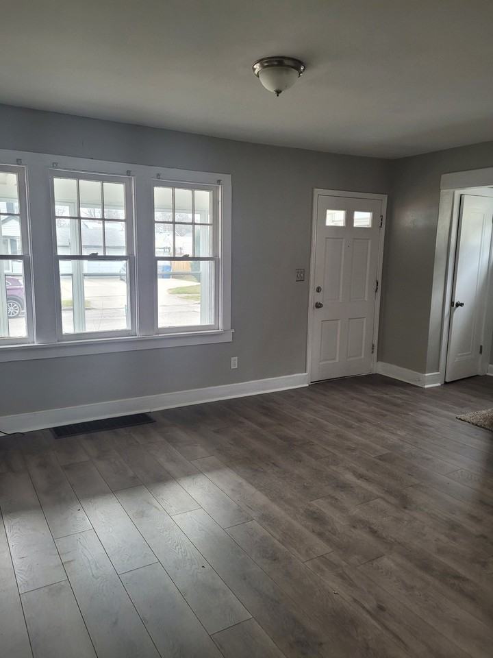 1732 Fairfax Rd - Photo 3 of 20