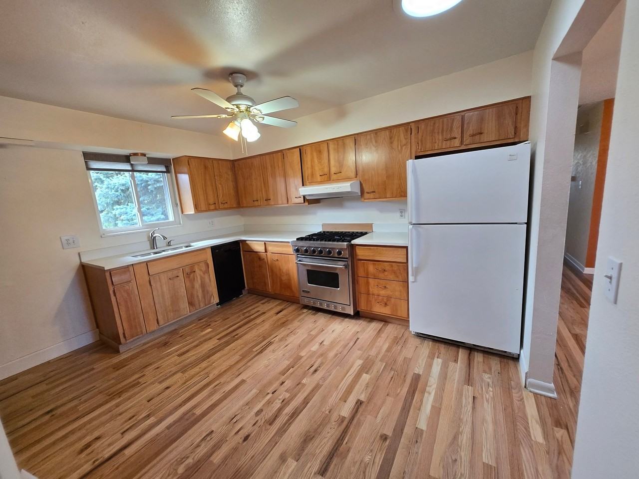 1621 Salvia St #2 - Photo 4 of 10