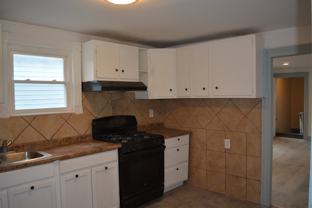 711 Roberts St #2R - Photo 1 of 1