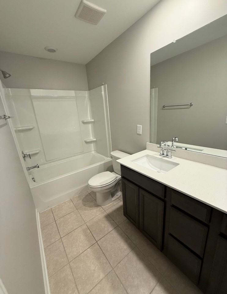 693 Grays Creek Rd - Photo 3 of 17