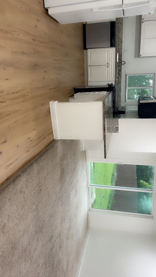 120 E Park Place Dr - Photo 3 of 9