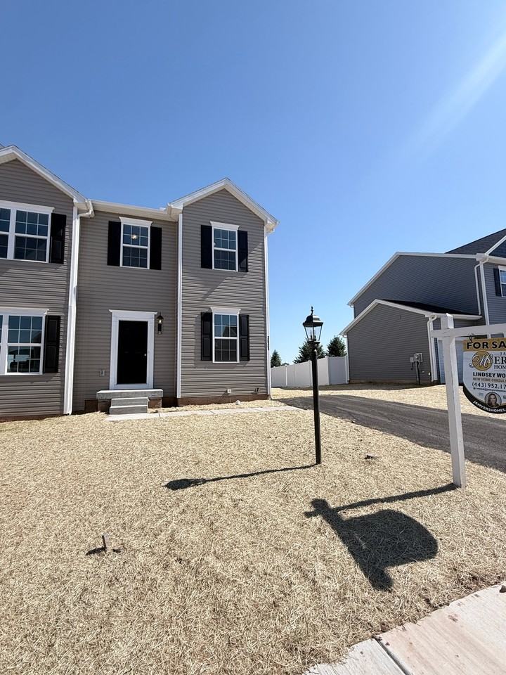 3621 Fieldstone Dr - Photo 3 of 19