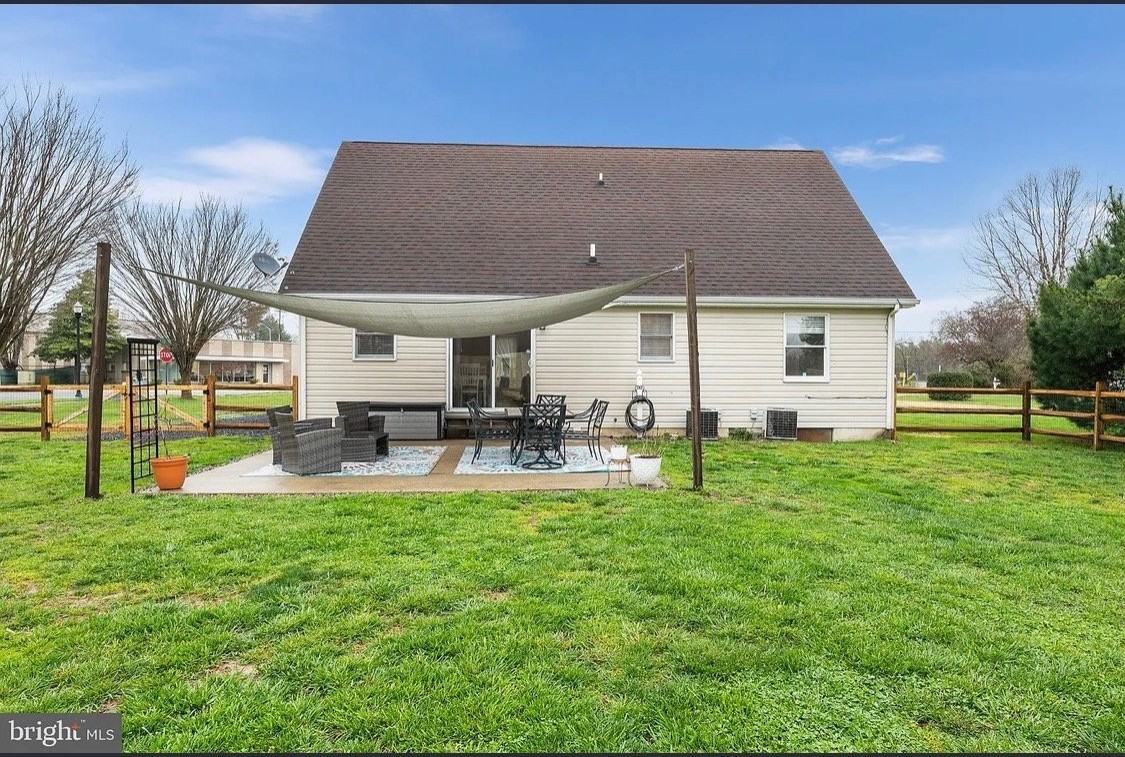 157 Millington Rd - Photo 2 of 10
