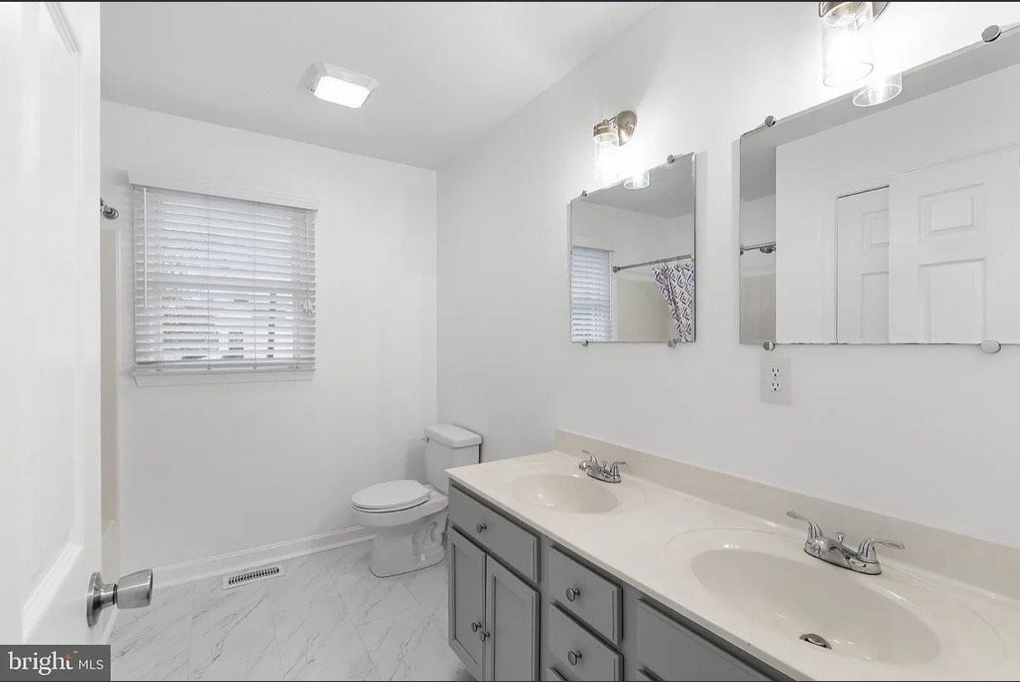 157 Millington Rd - Photo 5 of 10