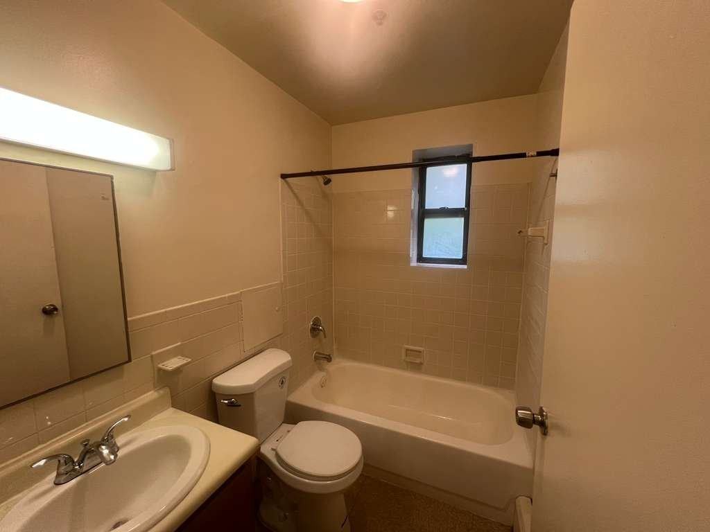 503 Elizabeth Ave #6C - Photo 3 of 5