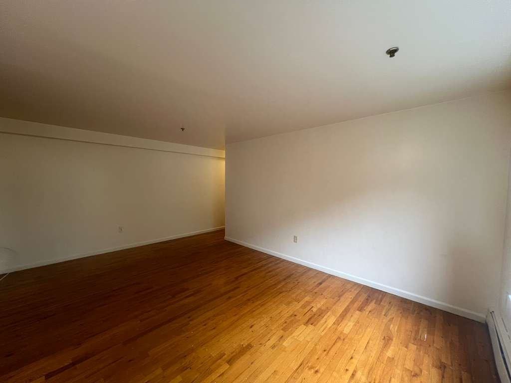 503 Elizabeth Ave #6C - Photo 4 of 5