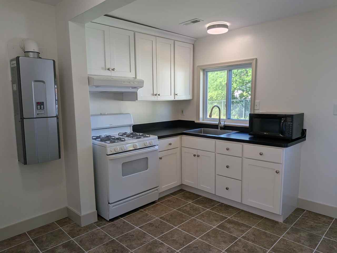 3477 E Bonner Dr #1 - Photo 3 of 11