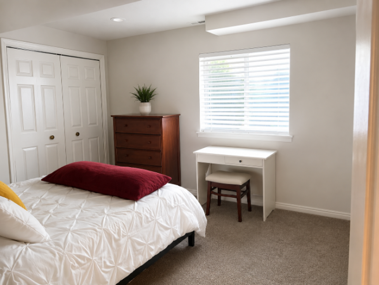 2321 N 940 E - Photo 6 of 11