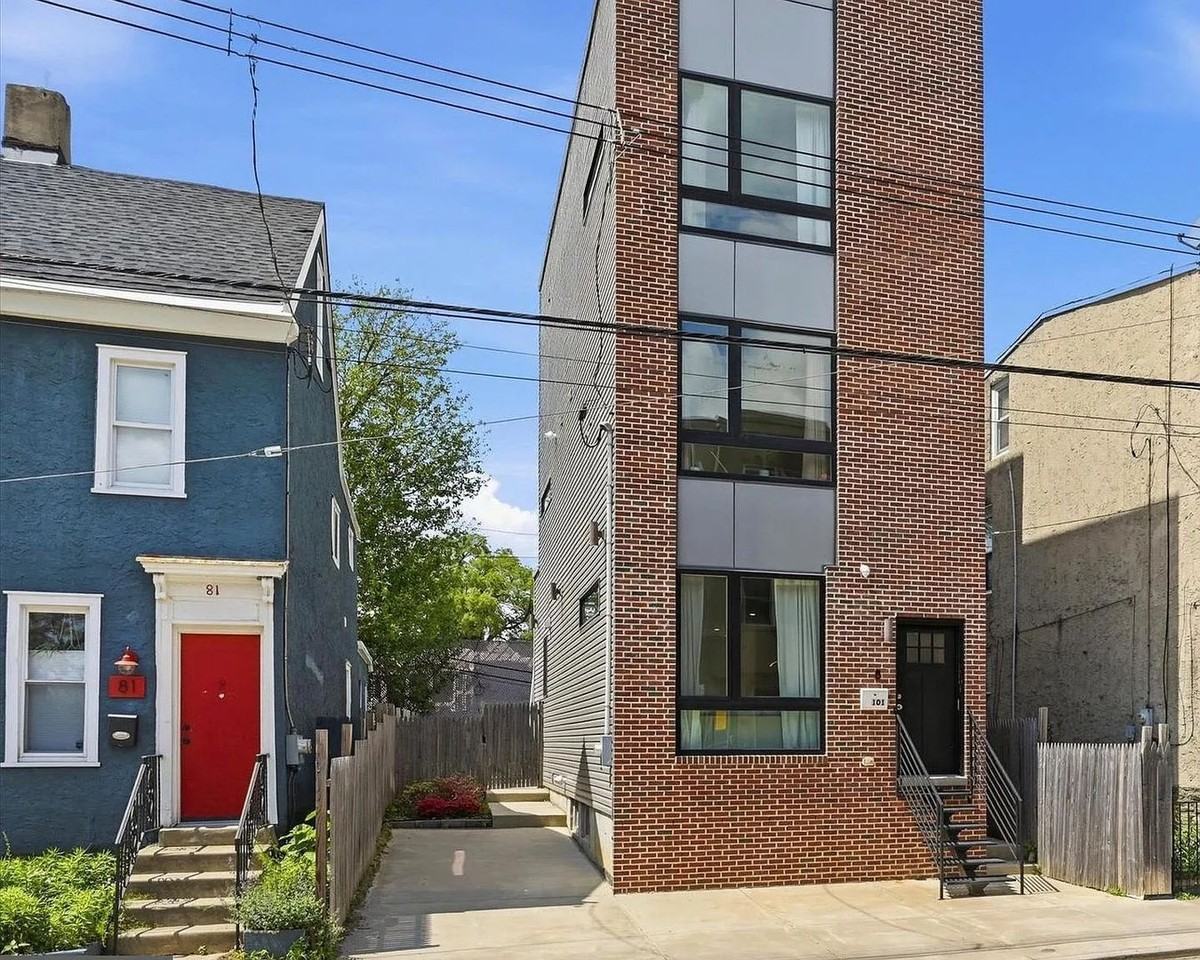 101 E Phil Ellena St - Photo 2 of 31