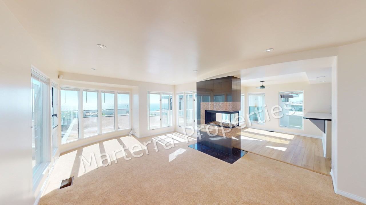3604 Manhattan Ave - Photo 2 of 33