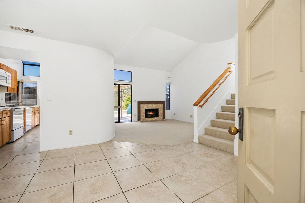 6077 Caminito Del Oeste - Photo 4 of 35