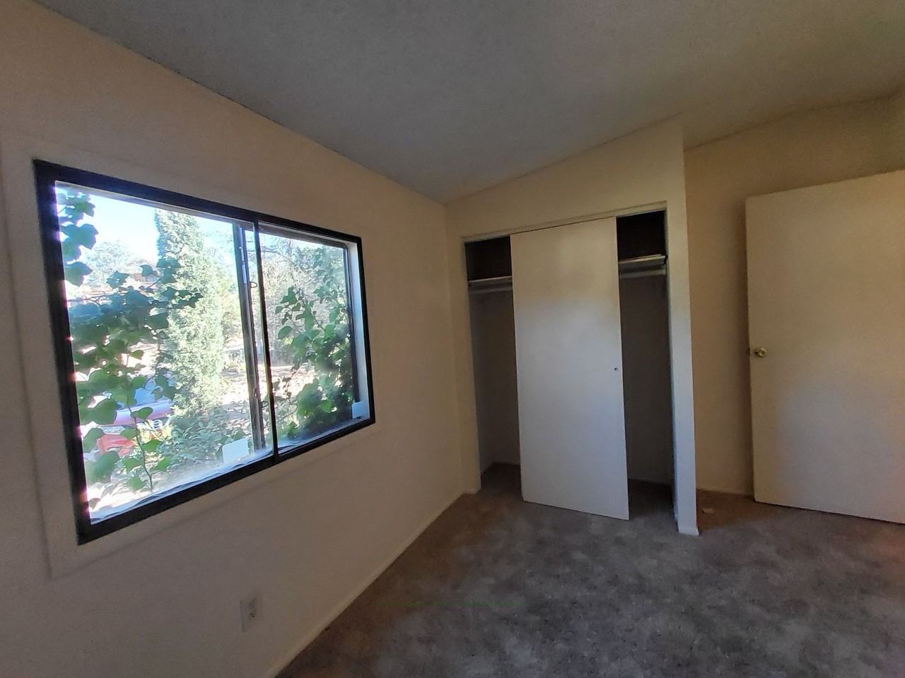 511 E Jura Cir - Photo 5 of 11