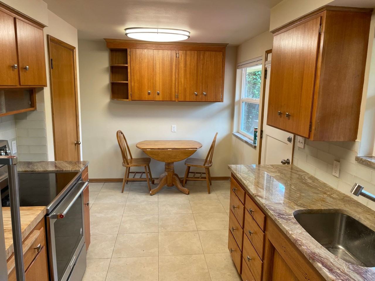 2120 Nw 86th St - Photo 7 of 24