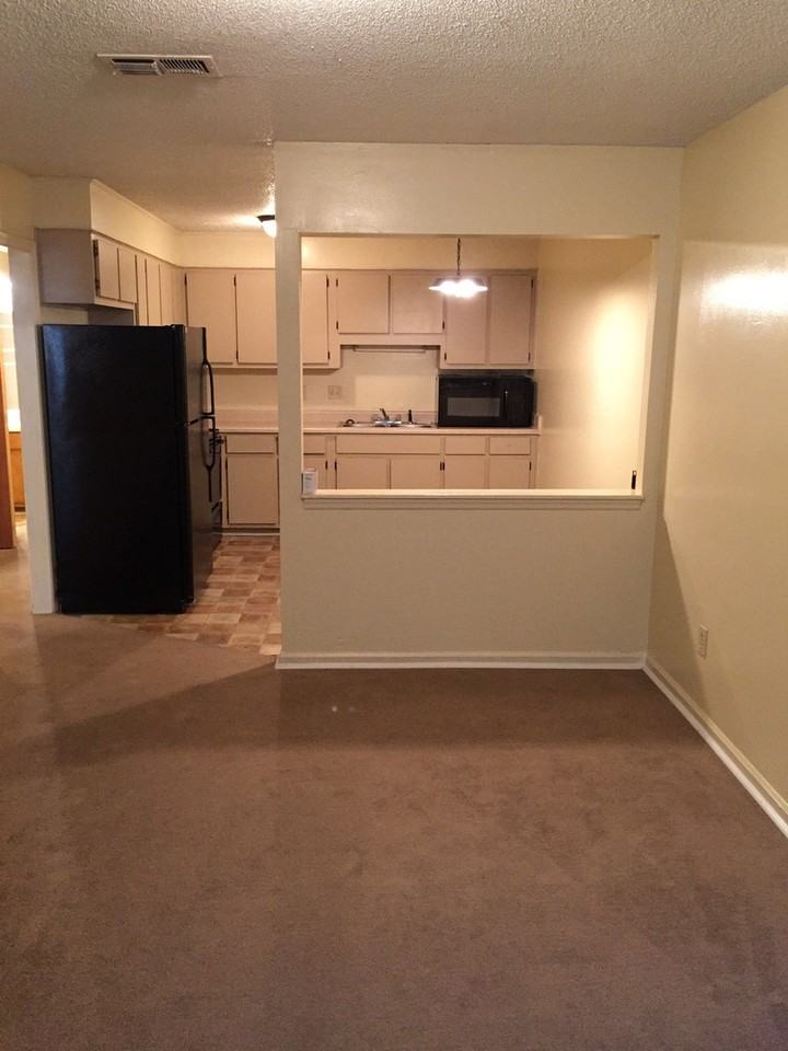 2830 Lumpkin Rd - Photo 2 of 7