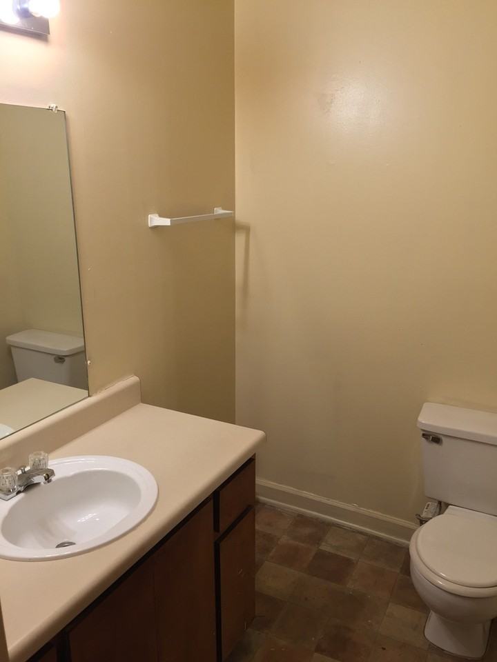 2830 Lumpkin Rd - Photo 4 of 7