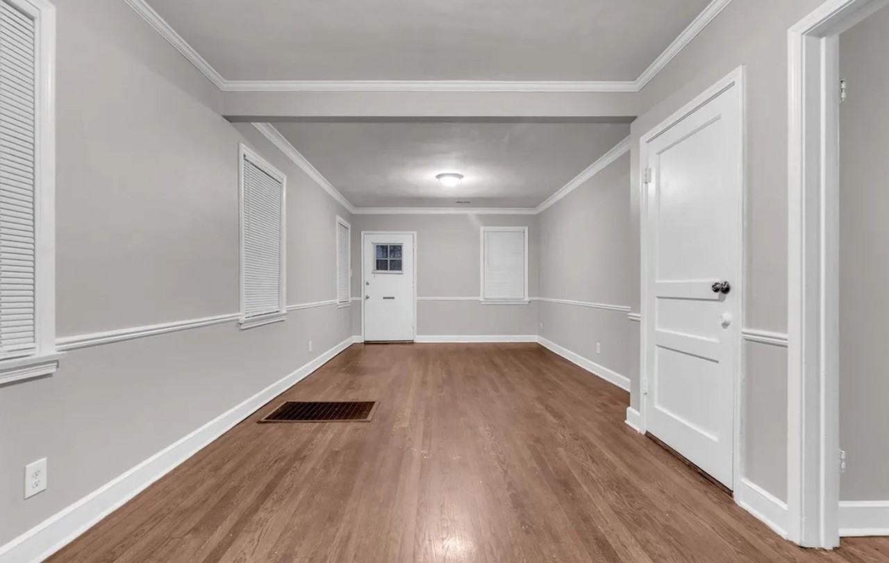 1017 Gordon St - Photo 3 of 10