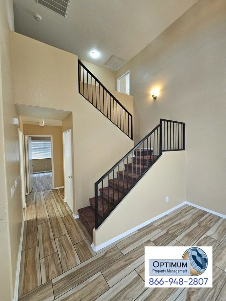 17593 Dayton St - Photo 5 of 29