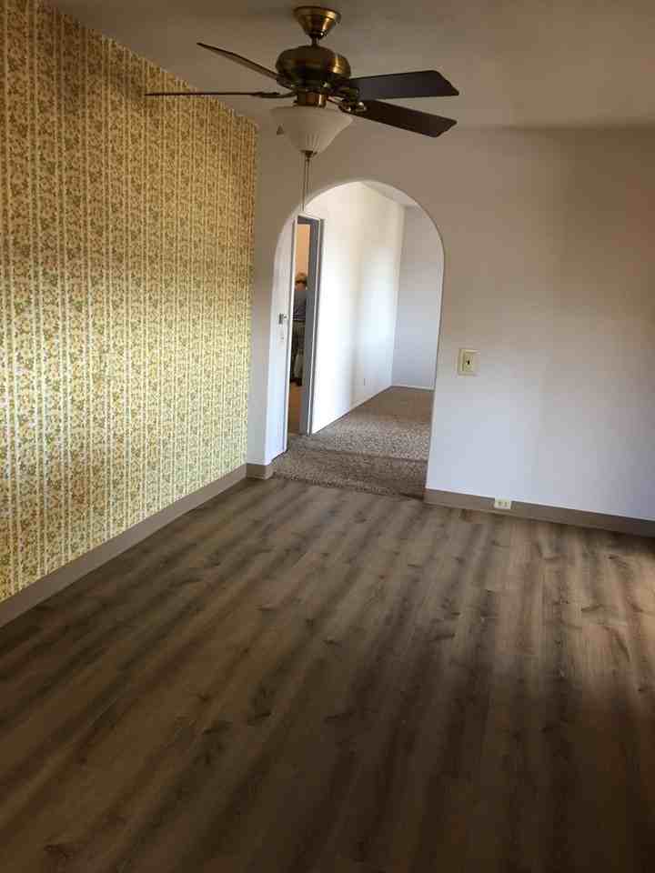 510 N George Washington Blvd - Photo 2 of 11