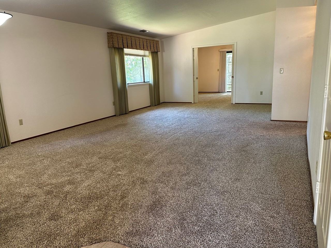 2093 Lazare Path - Photo 3 of 31
