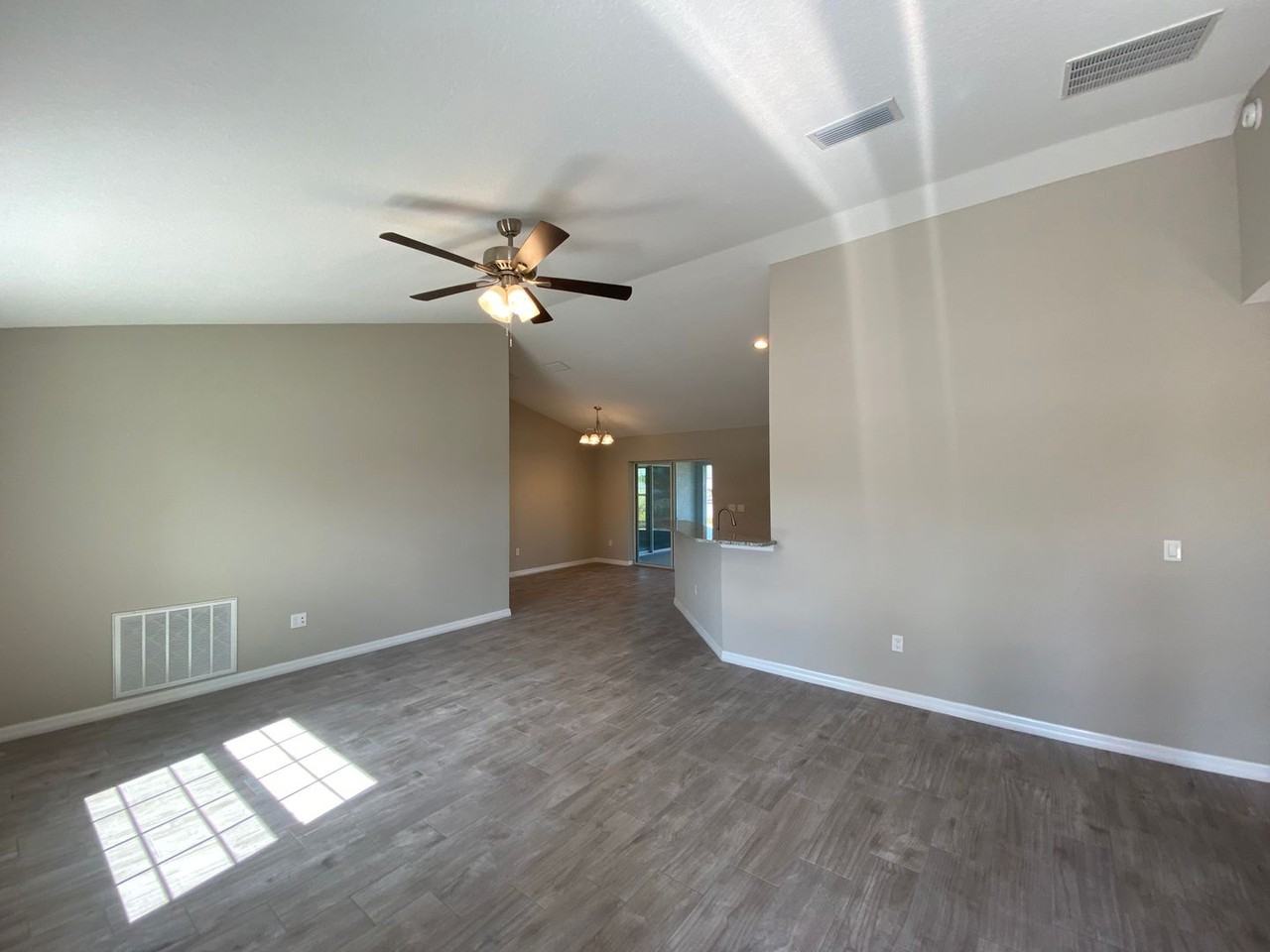 123 Juniper Loop - Photo 4 of 34